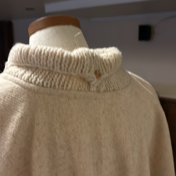 One Size Fits All Cream Wool Poncho - Picture 3 of 4